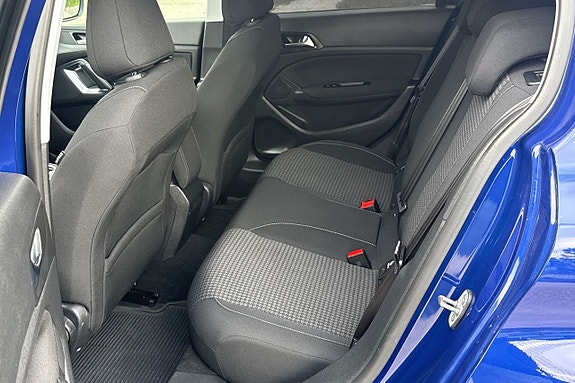 Peugeot 308 9 of 23