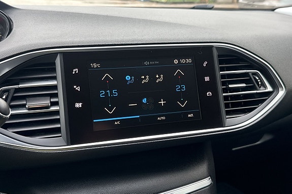 Peugeot 308 11 of 23