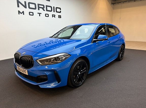 BMW 118i 2 of 11