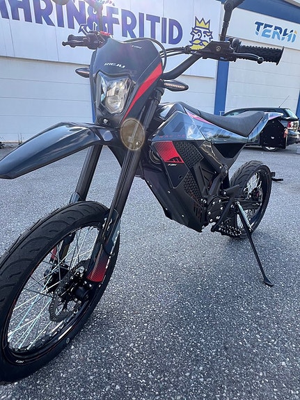 Rieju eTango – Supermotard 45 km/h 4 of 6
