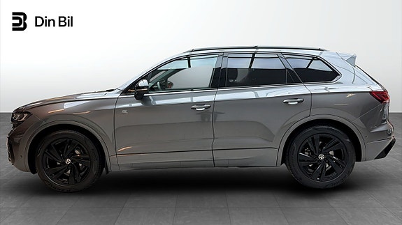 Volkswagen Touareg 2 of 5