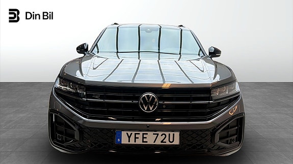Volkswagen Touareg 4 of 5