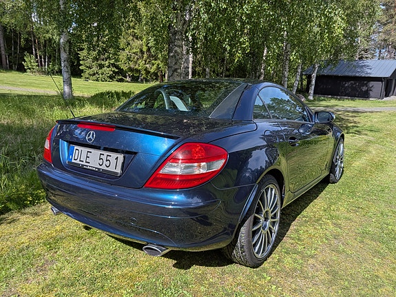 Mercedes-Benz SLK350 3 of 5