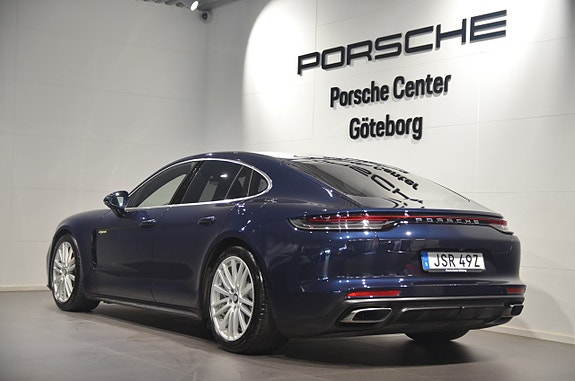 Porsche Panamera 4 6 of 22