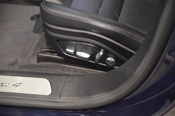 Porsche Panamera 4 22 of 22