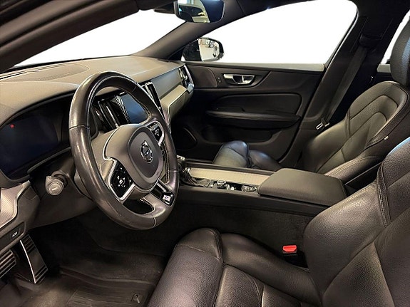 Volvo V60 7 of 11