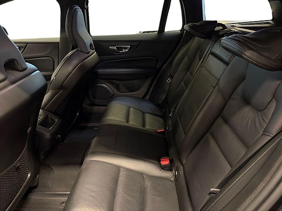 Volvo V60 8 of 11