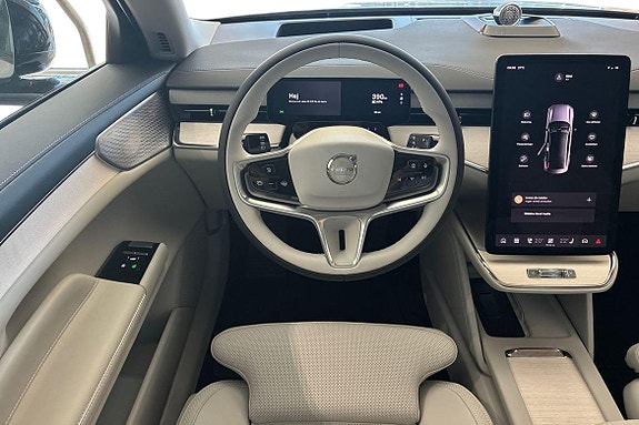 Volvo ES90 8 of 26