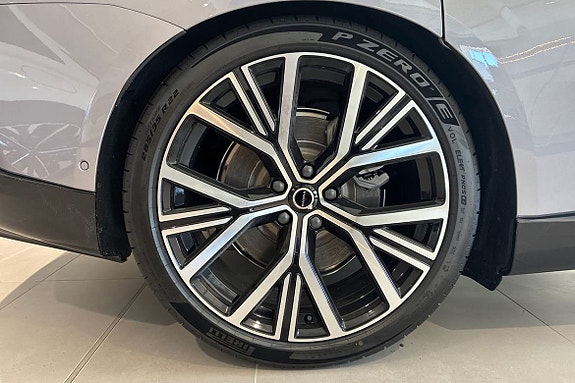 Volvo ES90 23 of 26