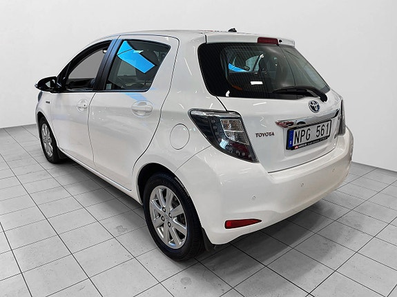 Toyota Yaris 8 of 23