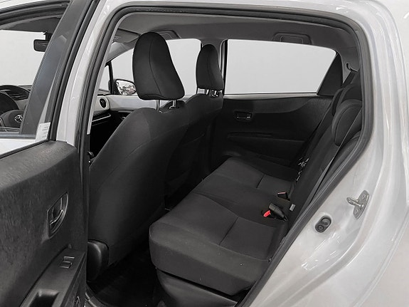 Toyota Yaris 12 of 23