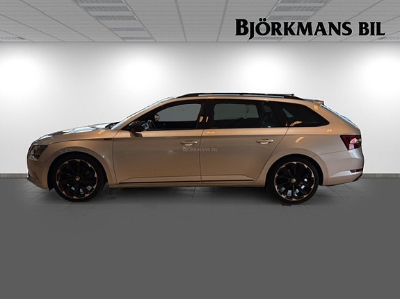 Skoda Superb 4 of 5