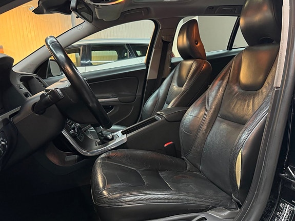 Volvo V60 16 of 17