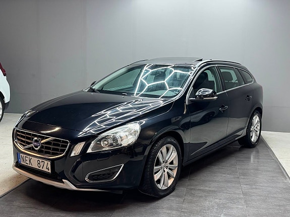 Volvo V60 3 of 5