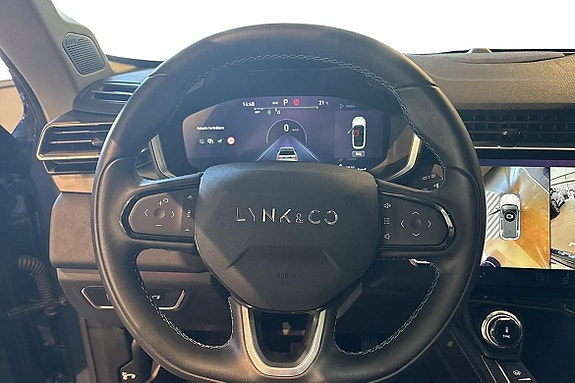 Lynk & Co 01 13 of 21