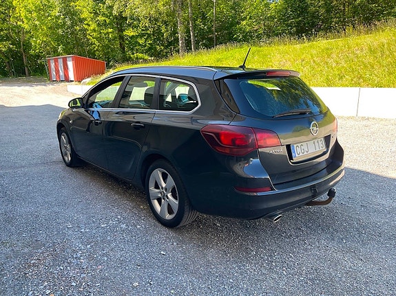 Opel Astra 3 of 5