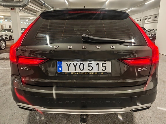 Volvo V90 Cross Country 6 of 10