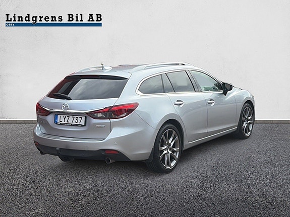 Mazda 6 3 of 5