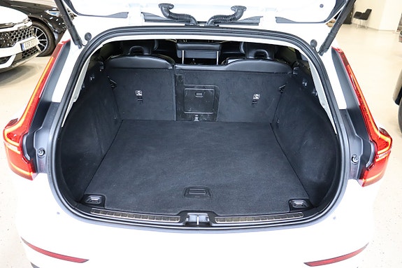 Volvo V60 6 of 29
