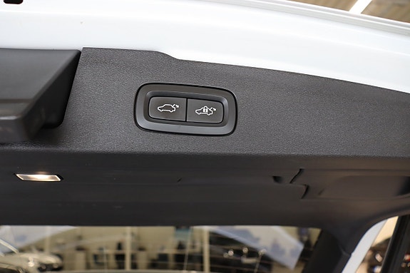 Volvo V60 12 of 29
