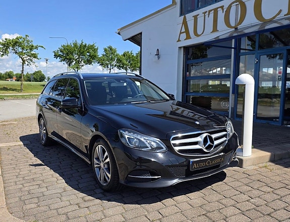 Mercedes-Benz E250 2 of 5