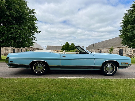 Ford LTD 8 of 28