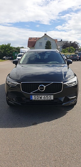 Volvo XC60 2 of 5