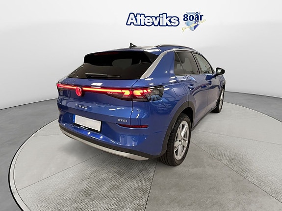 Volkswagen T-Roc 14 of 15