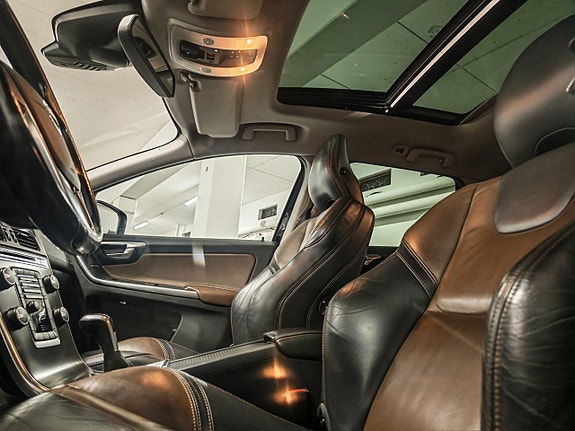 Volvo XC60 13 of 13