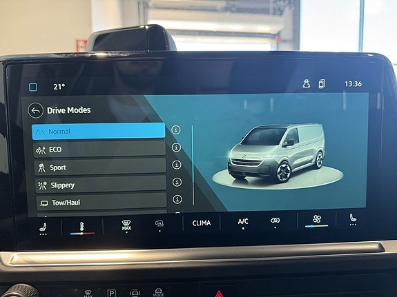 Volkswagen Transporter 14 of 16