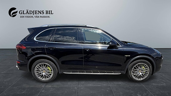 Porsche Cayenne S 7 of 27