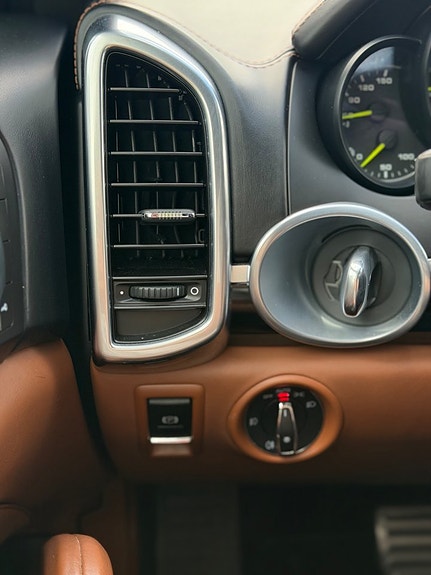 Porsche Cayenne S 27 of 27