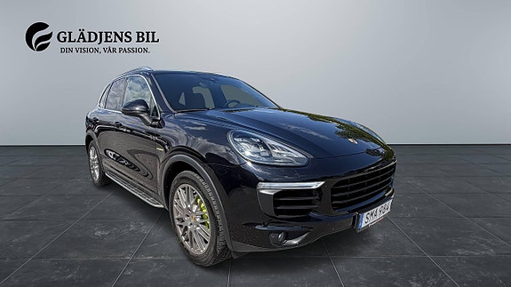 Porsche Cayenne S 8 of 27
