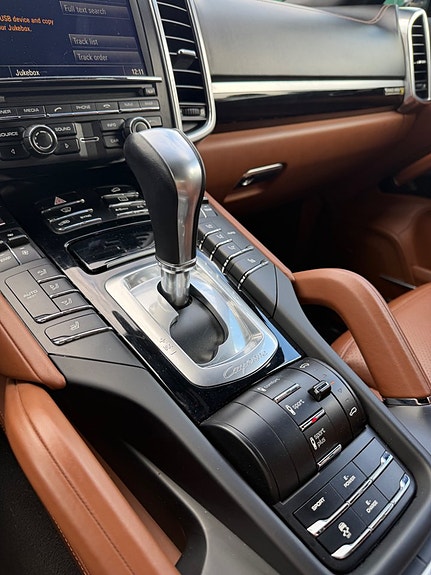 Porsche Cayenne S 26 of 27