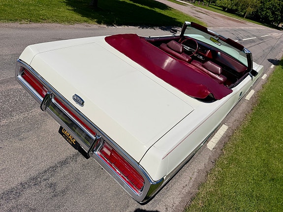 Ford LTD 12 of 29