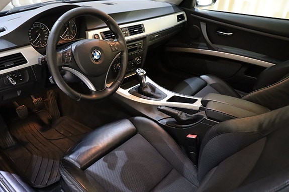 BMW 320 15 of 23