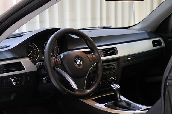 BMW 320 16 of 23