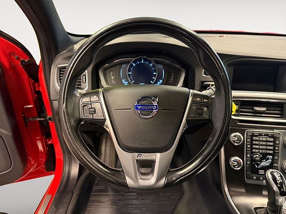 Volvo V60 13 of 23