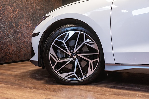 Hyundai Ioniq 6 8 of 29
