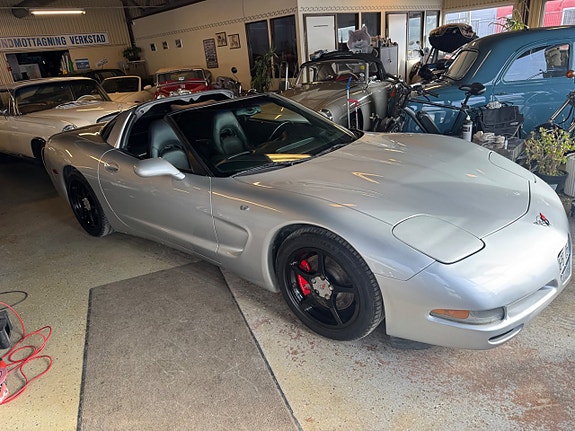 Chevrolet Corvette 7 of 30