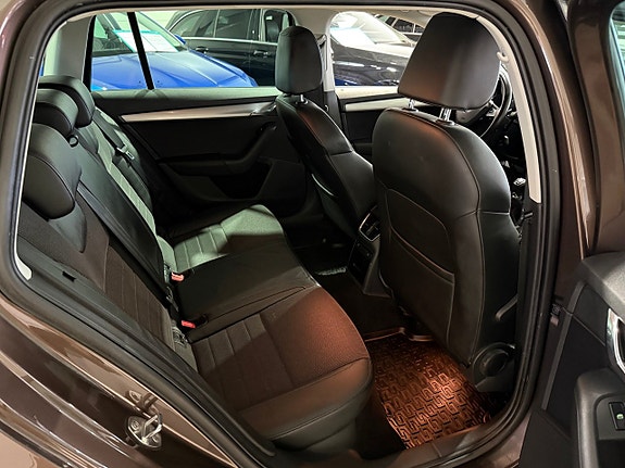 Skoda Octavia 12 of 28
