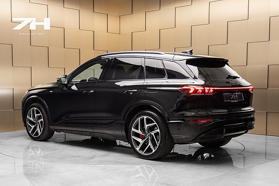 Audi Q6 e-tron 3 of 5