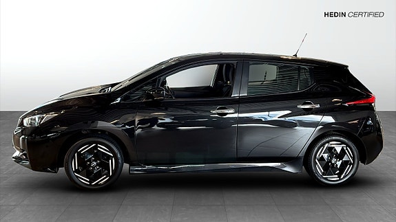 Nissan Leaf 6 of 9