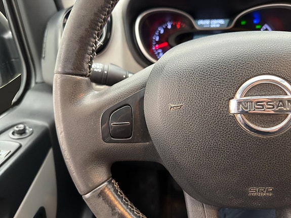 Nissan NV300 19 of 30