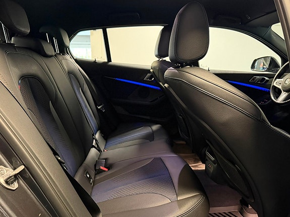 BMW 118i 18 of 29