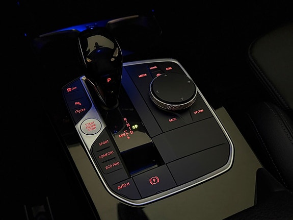 BMW 118i 14 of 29