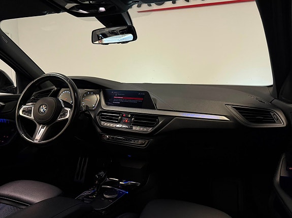 BMW 118i 20 of 29