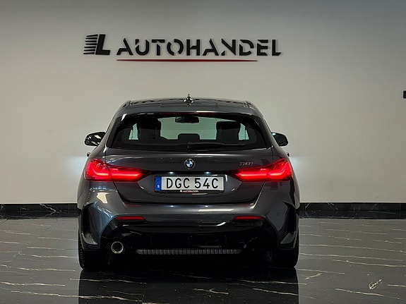 BMW 118i 5 of 5