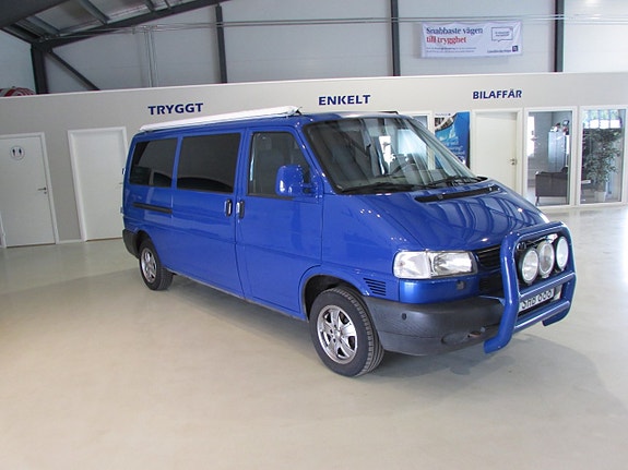 Volkswagen Caravelle 2 of 5