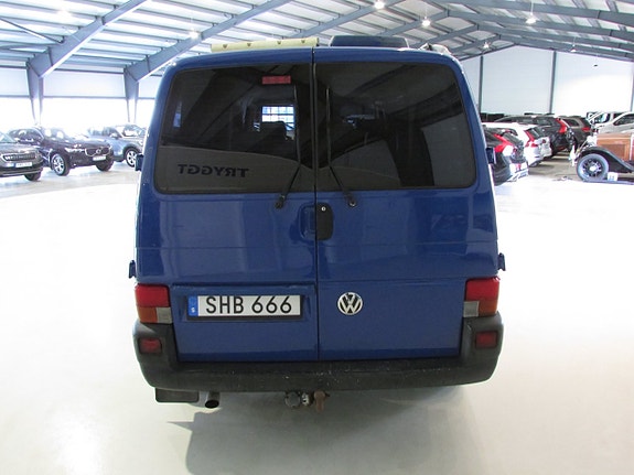 Volkswagen Caravelle 5 of 5